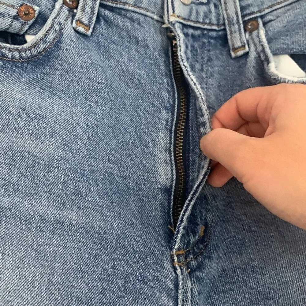 AGOLDE‎ Wilder Mid Rise medium Wash Straight Leg Jeans. Size 24X26